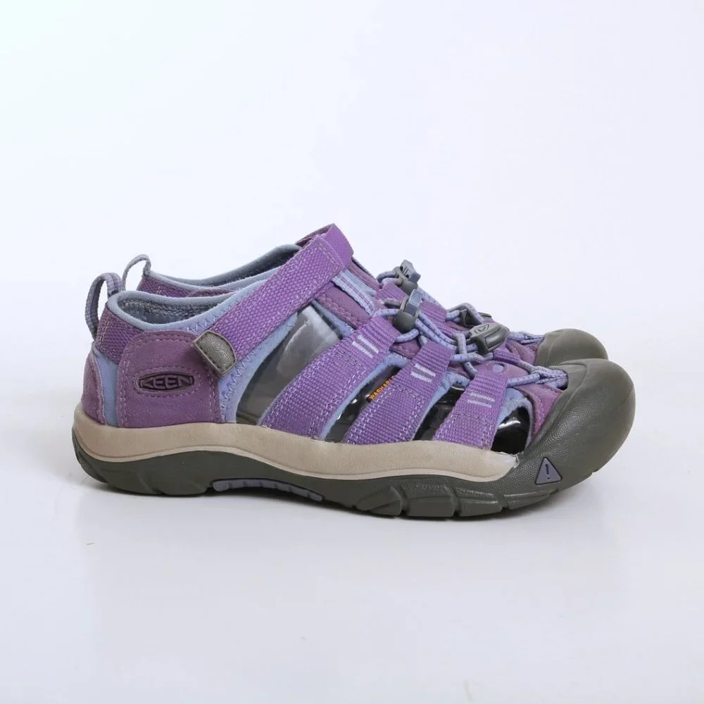Keen kid size